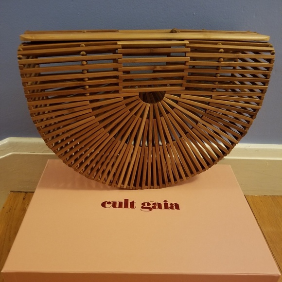 Handbag - Picture 1 of 7